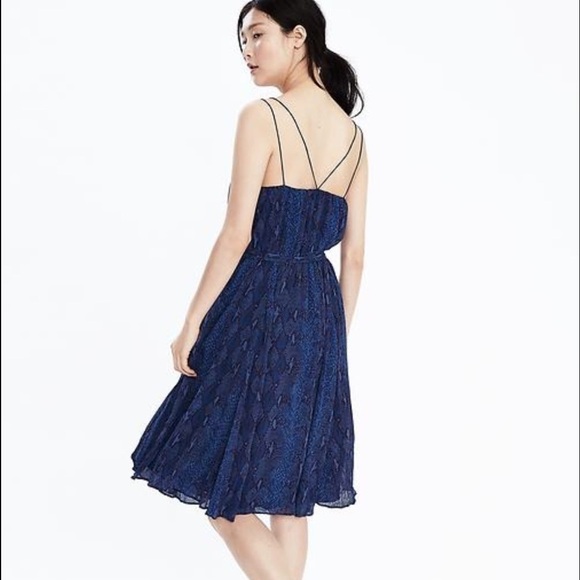 New - BR strappy dress - Picture 3 of 4